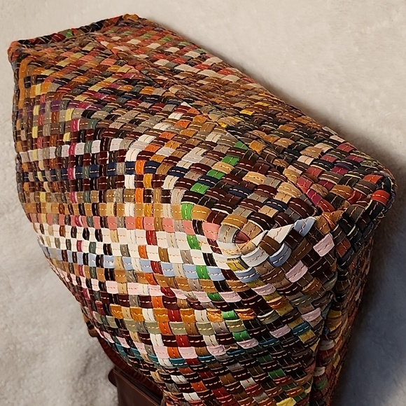 Amerileather Linwood Leather Tote Bag - Picture 12 of 16